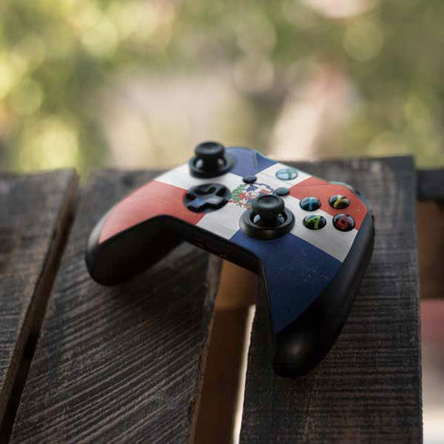 Dominican Republic Flag Distressed Xbox One S Controller Skin